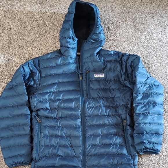 Patagonia Men's Deep Blue Puffer Jacket - Picture 1 of 2